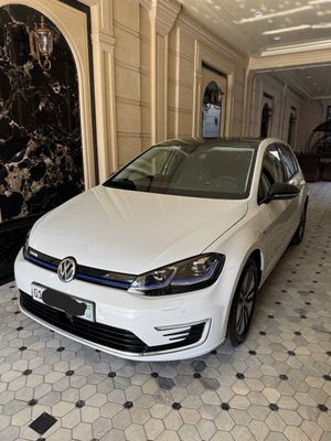 Volkswagen E Golf электромобиль