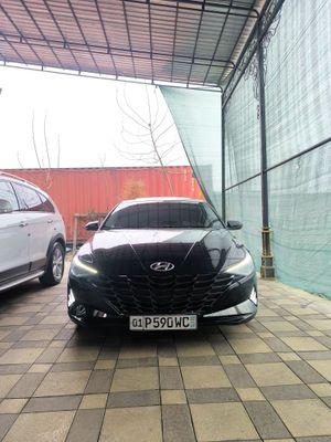 Hyundai Elantra full