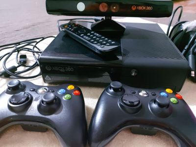 Xbox 360 элита плюс с кинет камера