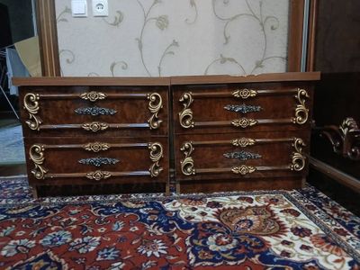 Продается спальня цена 400$