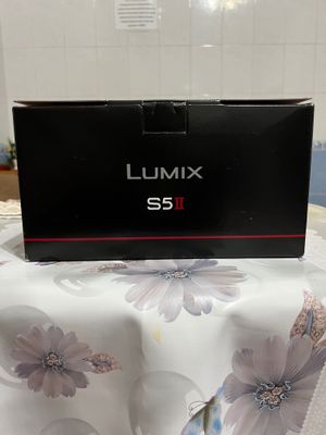 LUMIX S5 Mark 2 Yengi Kamera Sotiladi