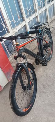Velosiped sotiladi yangi olinganiga ko‘p bo‘lmadi