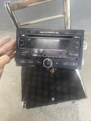 Ласетти магиниафон ишлаб турган холатда флешкали