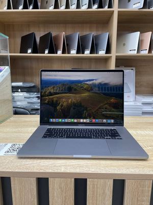 Macbook Pro 2019 Core i7/16.Dyum 512 GB