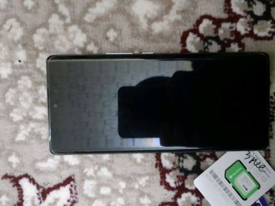 smortfon HONOR 70 5g+