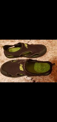 Сандалии 34 рр New Balance оригинал состояние отличное