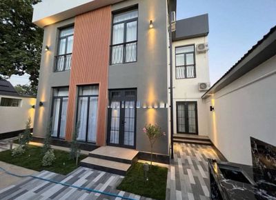 В центре продается новый евро дом площадь 2.5 сотки посольство Россия