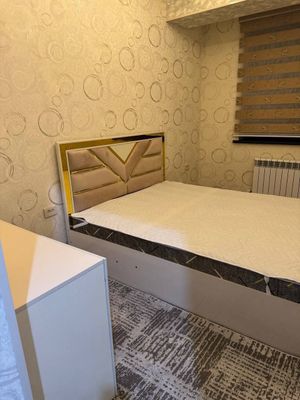 Farhod bozori yaqinida kvartira ijaraga beriladi