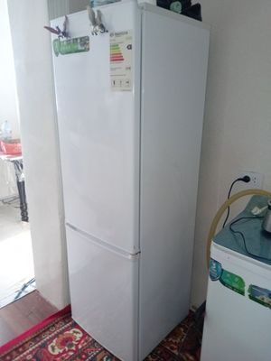Artel HD 345 muzlatgichi a'lo holatda arzon narhda 100 % ishlayapd