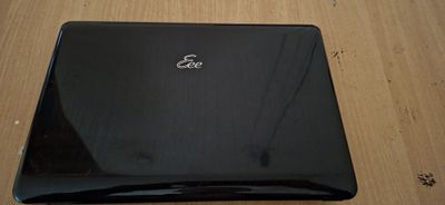 Mini notebook sotiladi