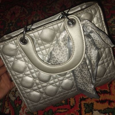 Dior sumka yangidek