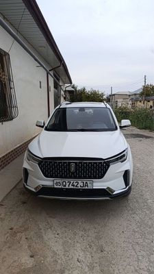 Bestune T33 белый
