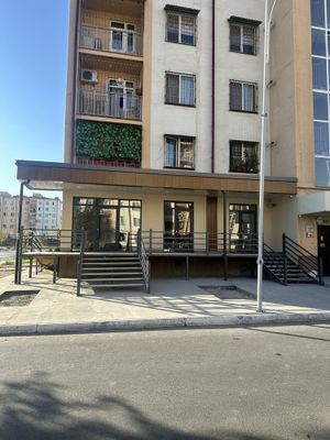 Apteka va dokonlar uchun Choshtepada joylashgan