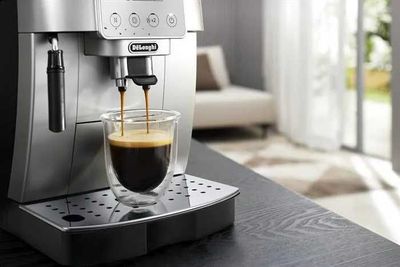 Кофемашина DeLonghi ECAM220.31.SSB Magnifica Start