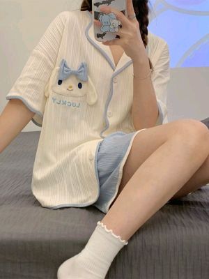 Ayollar uchun yumshoq va qulay pijama (3 qismli)