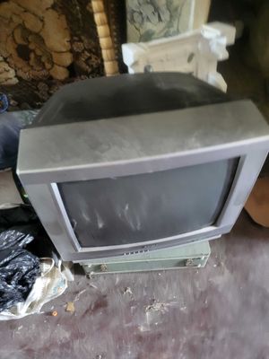 Продам телевизор и DVD 2 шт.