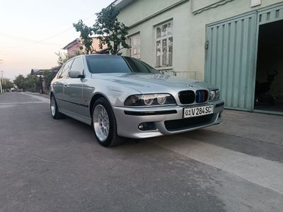 Bmw 520i sotiladi srochna