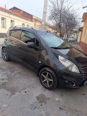Продам спарк автомат каробка 2018 пробег 198000 мокрый асфальт