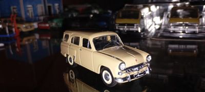 Москвич 423 1:43 масштаб