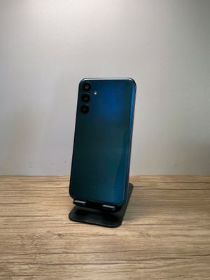Samsung m15 sotiladi