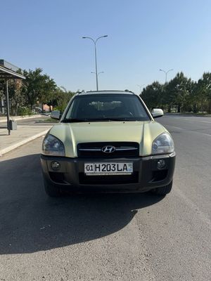 Хундай туксон сотилади...