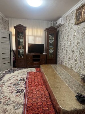 Olmaliq shahrida kvartira sotiladi