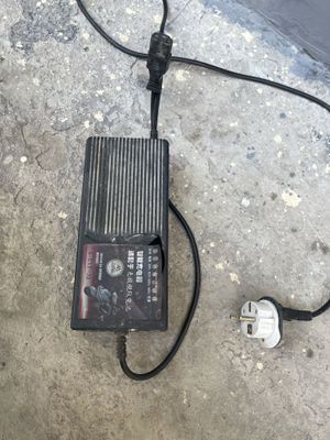 Elektro skuter zaratchik sifatlisi 72 v 20 amper
