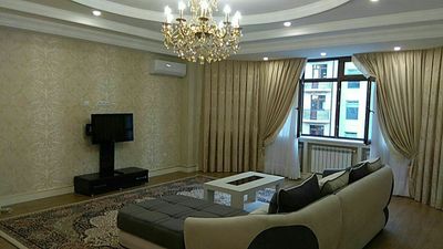Аренда 3х комнатная квартира 130²м