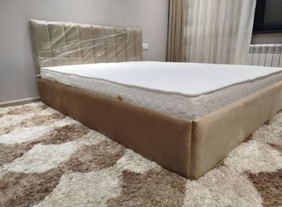 Кровать двухспальная