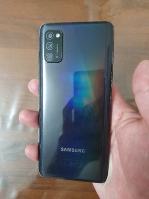 Srochna sotiladi Samsung Galaxy A41 4/64Gb Original xolati yaxshi zor