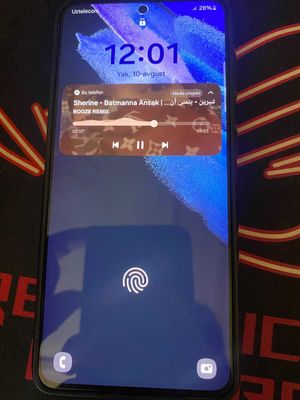 Model: Samsung Galaxy S21 5G, 256 GB (8 GB RAM)