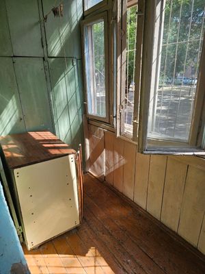 продам чиланзар 21.  трёх комнатная