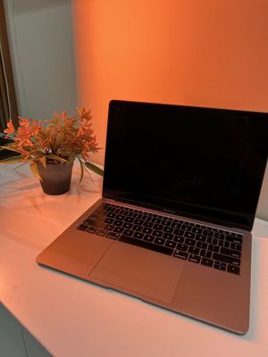 Macbook Air 13 16/256 i5 2019