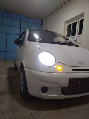 Matiz sotiladi daewoo