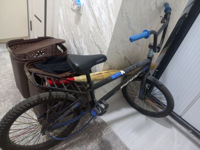 Srochno Velosiped sotiladi 9 yoshdan 11 yoshgacha tugri keladi