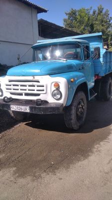 Zil 130 sotiladi