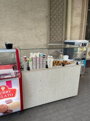 Витринная мебель для рожков мороженного