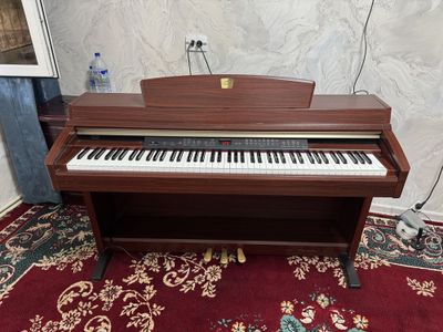 Пианино Yamaha Clavinova