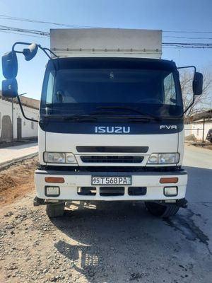 Isuzu 10T sotiladi