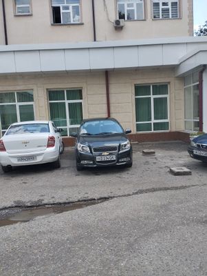 Нексия 3 срочно сотилади