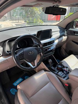 Hyundai Tucson 2020 года с пробегом 67.000 в полном пакете.