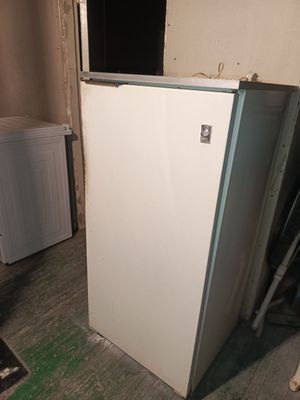 Орск 7 холодильник рабочая продается.