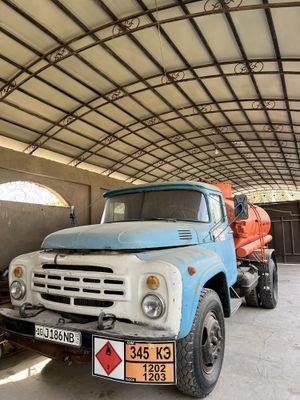 zil 130 sotiladi