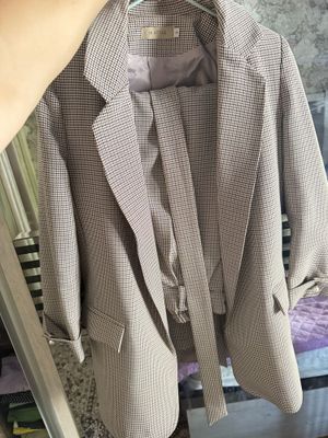 Костюм как новый киргизия на подкладе брюки красивого кроя