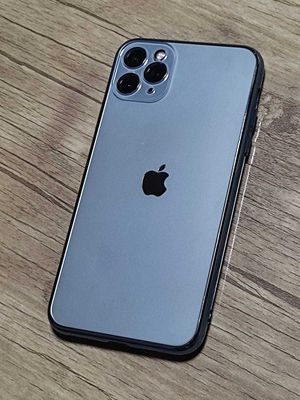 Iphone 11 pro max sroshniy