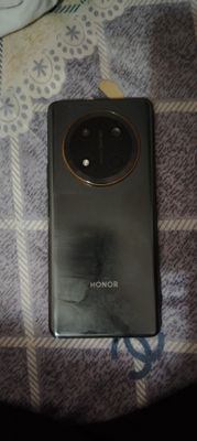 Honor. 9c holati alo darajada 8 oy bo'ldi olinganiga dakumetlari bor