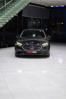 Mercedes Benz W214 E200