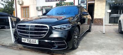 Продаётся мерседес S320 хороше состояние вложения не требуется 3.2