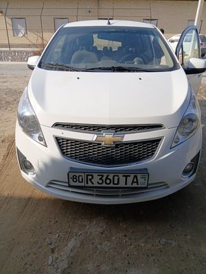 Chevrolet Spark sotiladi