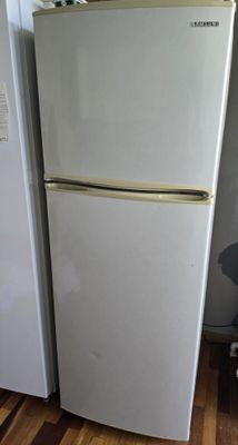 Холодильник Samsung